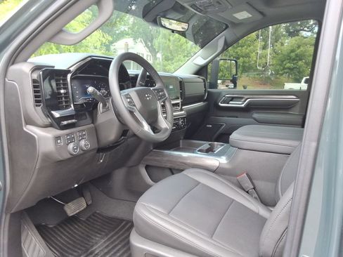 Certified 2025 Chevrolet Silverado 2500 LTZ w/ Trail Boss Package AWD/4WD image 23