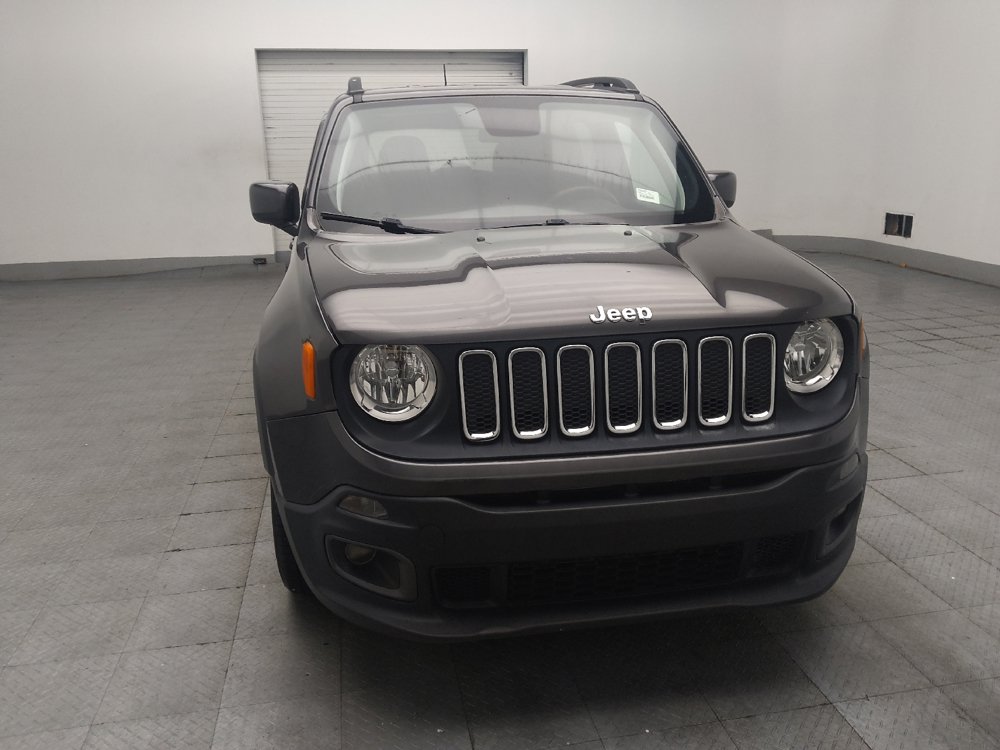 Used 2018 Jeep Renegade Latitude w/ Popular Equipment Group FWD image 14