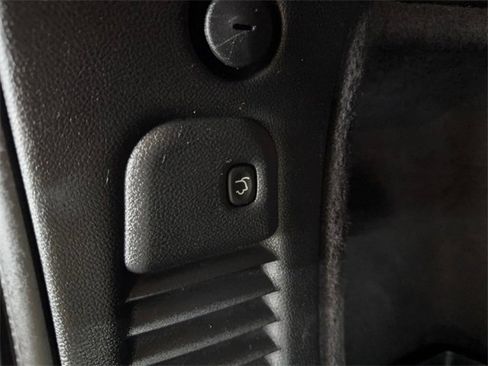 Used 2023 Dodge Durango GT image 29