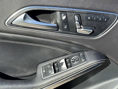 Used 2018 Mercedes-Benz CLA 250 image 20