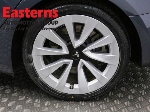 Used 2023 Tesla Model 3 Standard Range image 30