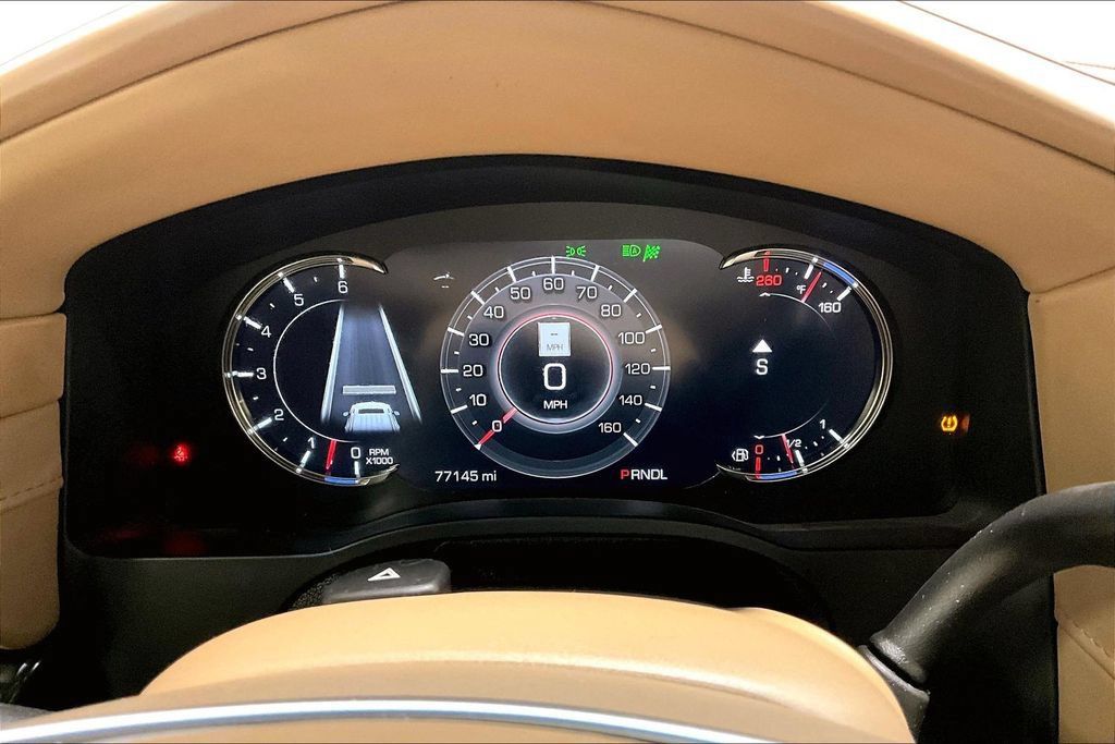 Used 2018 Cadillac Escalade Platinum AWD/4WD image 27