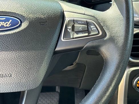 Certified 2019 Ford EcoSport SE image 21