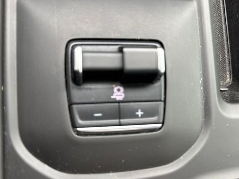 Used 2024 GMC Sierra 2500 Denali Ultimate image 28