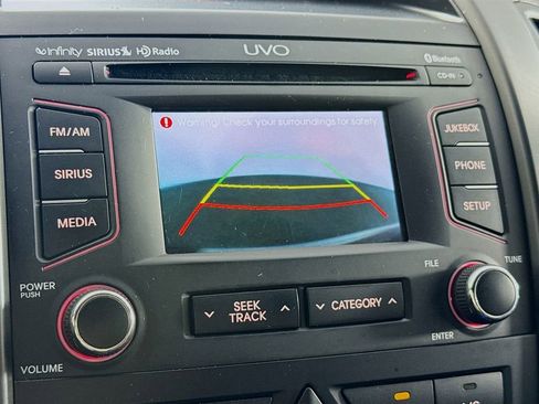 Used 2013 Kia Sorento SX image 38