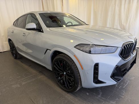Used 2026 BMW X6 xDrive40i w/ Executive Package image 7