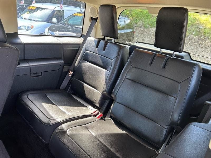 Used 2019 Ford Flex Limited FWD image 14