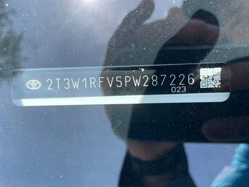 Used 2023 Toyota RAV4 XLE FWD image 28
