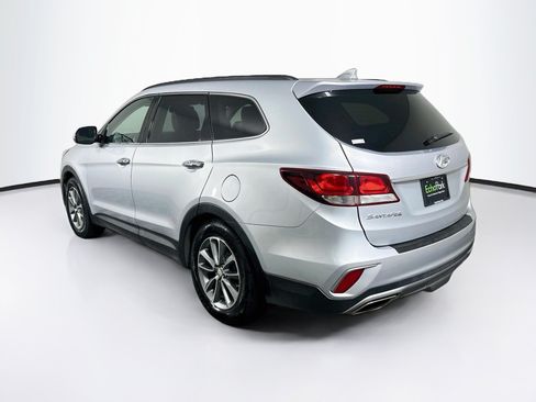 Used 2017 Hyundai Santa Fe SE w/ SE Premium Package 02 FWD image 5