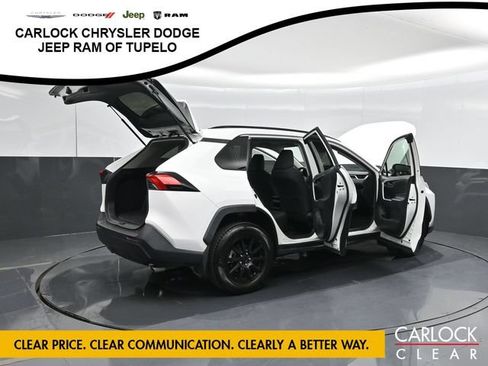 Used 2021 Toyota RAV4 LE AWD/4WD image 52