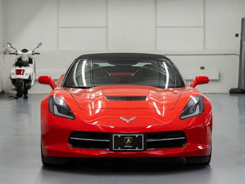Used 2014 Chevrolet Corvette Stingray Convertible w/ 3LT Preferred Equipment Group RWD image 17