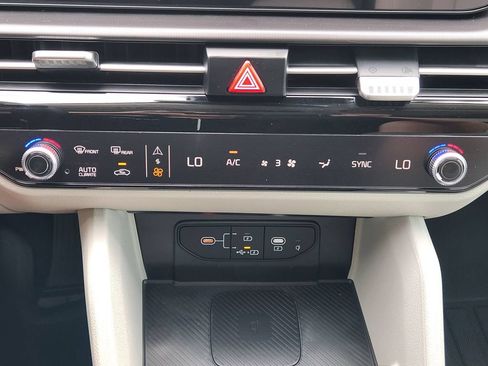 New 2026 Kia Sportage EX FWD image 16