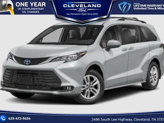 Used 2025 Toyota Sienna XLE FWD video 1