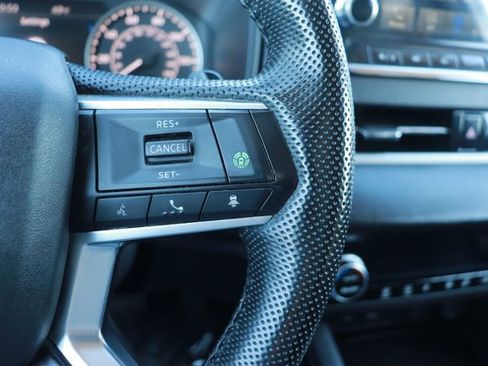 Used 2024 Mitsubishi Outlander SE image 25