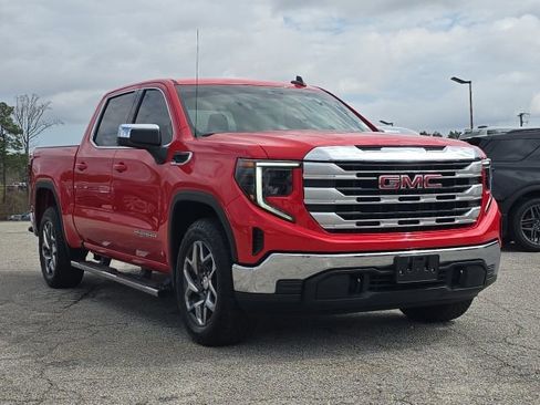 Used 2024 GMC Sierra 1500 SLE image 7