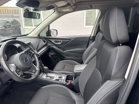 Used 2023 Subaru Forester Premium AWD/4WD image 9