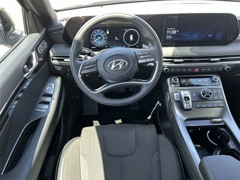 New 2025 Hyundai Palisade Calligraphy image 4