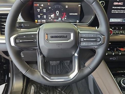 New 2026 GMC Canyon Denali image 27