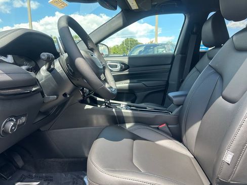 New 2025 Jeep Compass Limited w/ Sun & Sound Group image 2