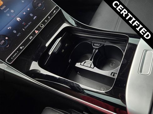 Certified 2025 Mercedes-Benz C 300 4MATIC Sedan image 21
