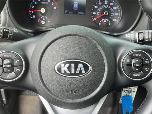 Used 2021 Kia Soul GT-Line image 11