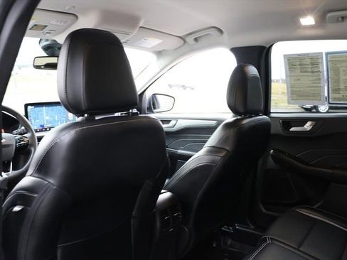 Used 2024 Ford Escape Platinum image 14