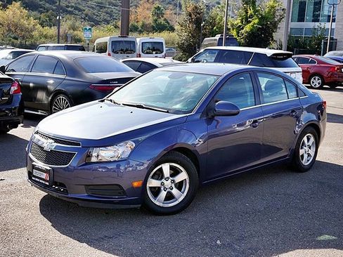 Used 2014 Chevrolet Cruze LT image 3