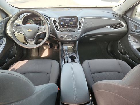 Used 2024 Chevrolet Malibu LT image 11