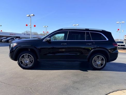 Used 2024 Mercedes-Benz GLS 450 4MATIC image 6