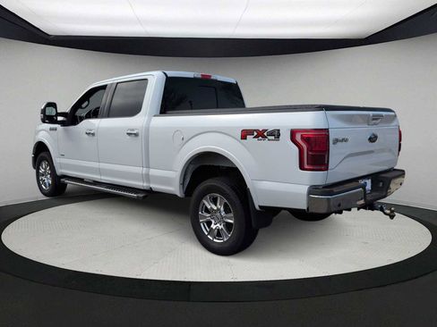 Used 2015 Ford F150 Lariat w/ Equipment Group 502A Luxury image 6