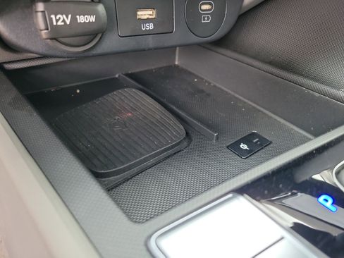 Used 2025 Hyundai Elantra SEL image 14