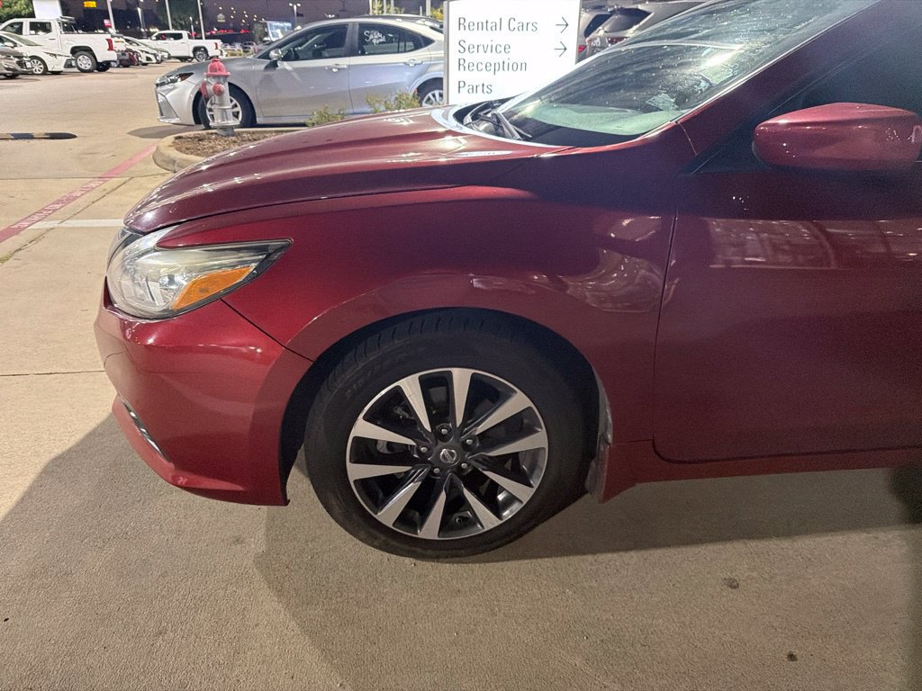 Used 2017 Nissan Altima 2.5 SV FWD image 2