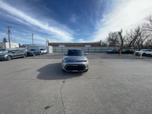 Used 2025 Kia Soul LX w/ LX Technology Package image 16