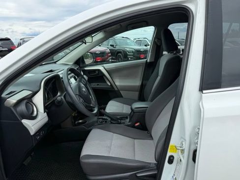 Used 2013 Toyota RAV4 LE AWD/4WD image 15