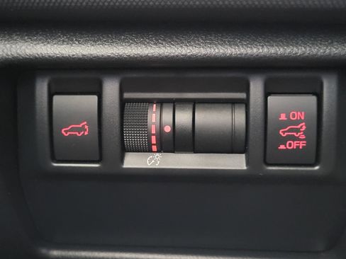 Certified 2025 Subaru Forester Premium image 20