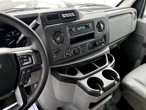 Used 2021 Ford E-350 and Econoline 350 Super Duty w/ Power Windows & Locks Group image 25