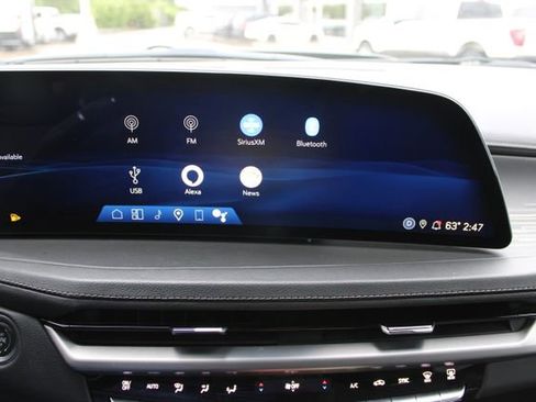 Used 2024 Cadillac XT4 Premium Luxury FWD image 24