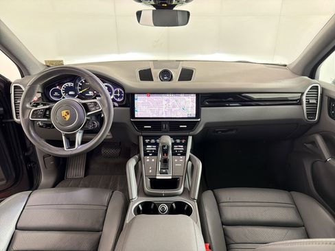 Used 2021 Porsche Cayenne E-Hybrid AWD/4WD image 17