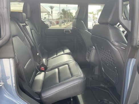 New 2025 Ford Bronco Badlands image 25