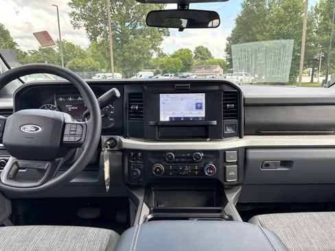 Used 2026 Ford F350 XLT AWD/4WD image 35
