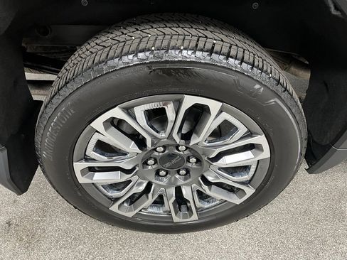 Used 2024 GMC Sierra 1500 Denali Ultimate image 21