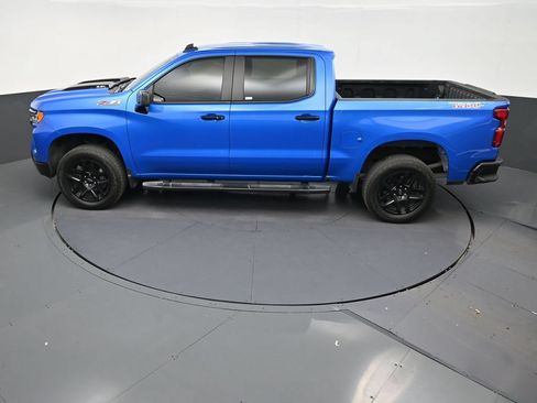 Used 2025 Chevrolet Silverado 1500 LT Trail Boss w/ Convenience Package II AWD/4WD image 13