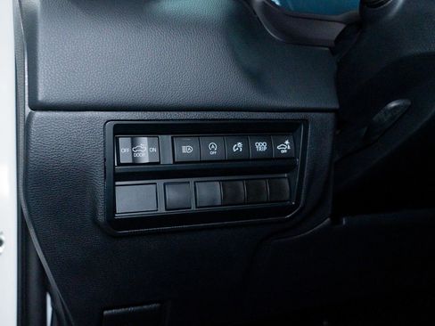 Used 2024 Toyota Tundra Limited image 33