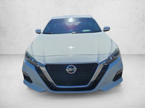 Used 2019 Nissan Altima 2.5 S image 2