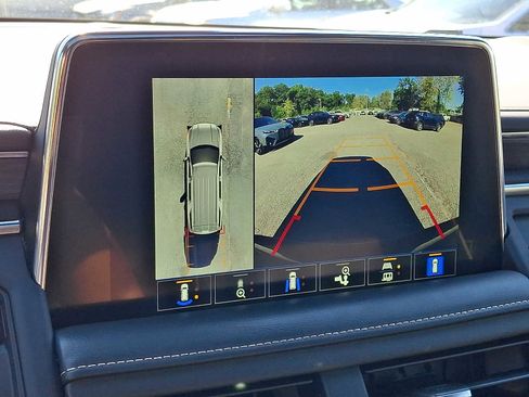 Used 2022 GMC Yukon SLT w/ SLT Luxury Package AWD/4WD image 20