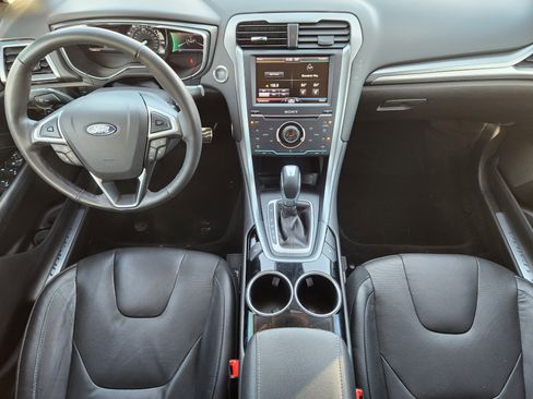 Used 2013 Ford Fusion Titanium w/ Titanium Driver Assist Pkg image 26