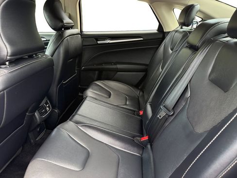 Used 2017 Ford Fusion Titanium FWD image 14