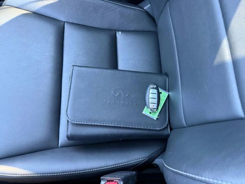 Used 2019 INFINITI QX50 Luxe w/ Navigation Package image 34