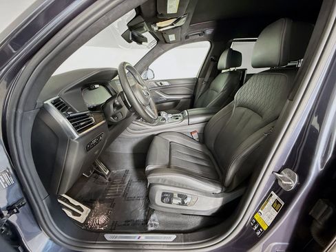 Used 2019 BMW X7 xDrive50i w/ M Sport Package image 22