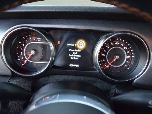 Used 2020 Jeep Gladiator Mojave image 12